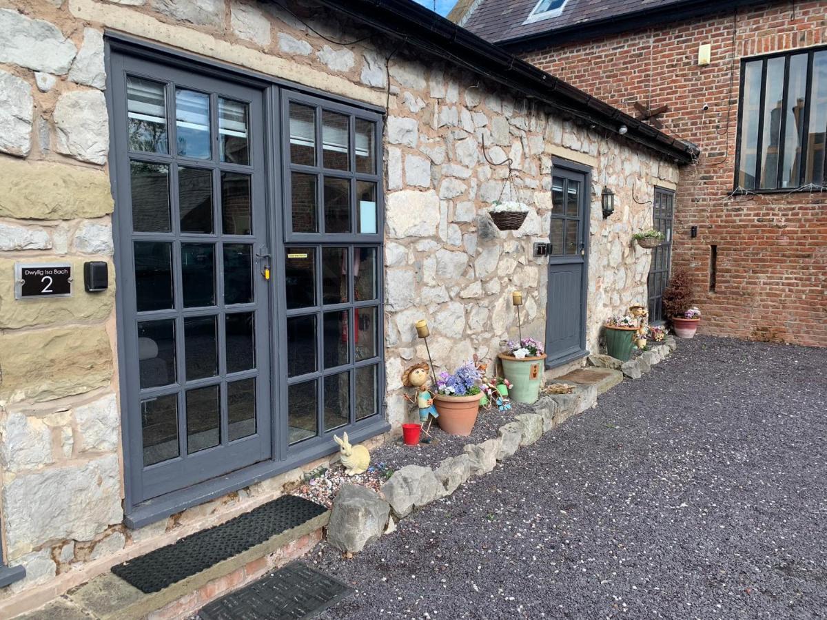 Dwylig Isa Holiday Cottages Rhuddlan Ngoại thất bức ảnh