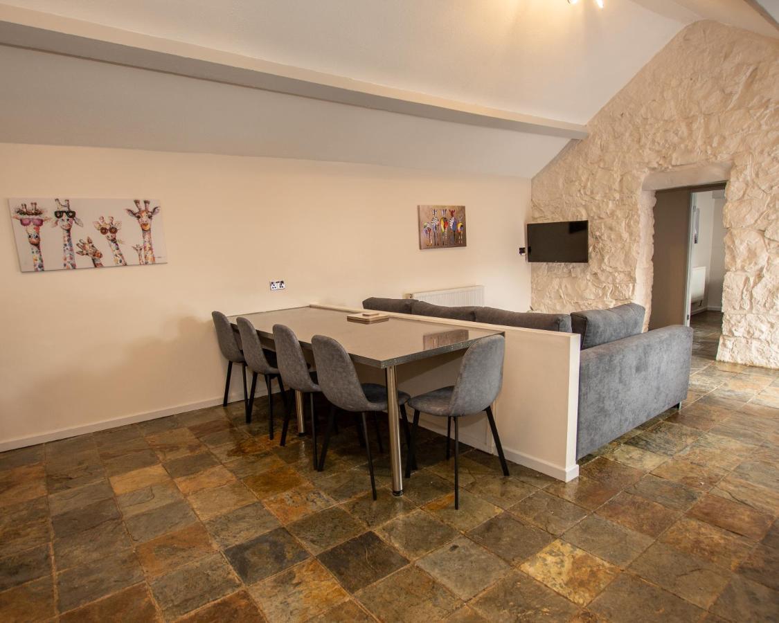 Dwylig Isa Holiday Cottages Rhuddlan Ngoại thất bức ảnh