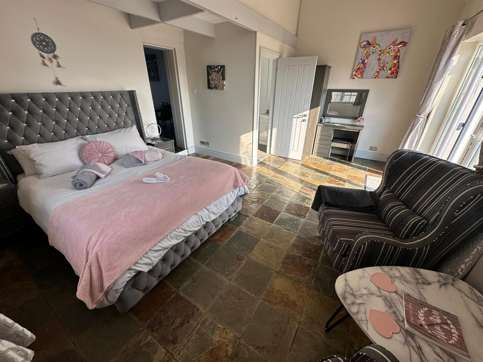 Dwylig Isa Holiday Cottages Rhuddlan Phòng bức ảnh