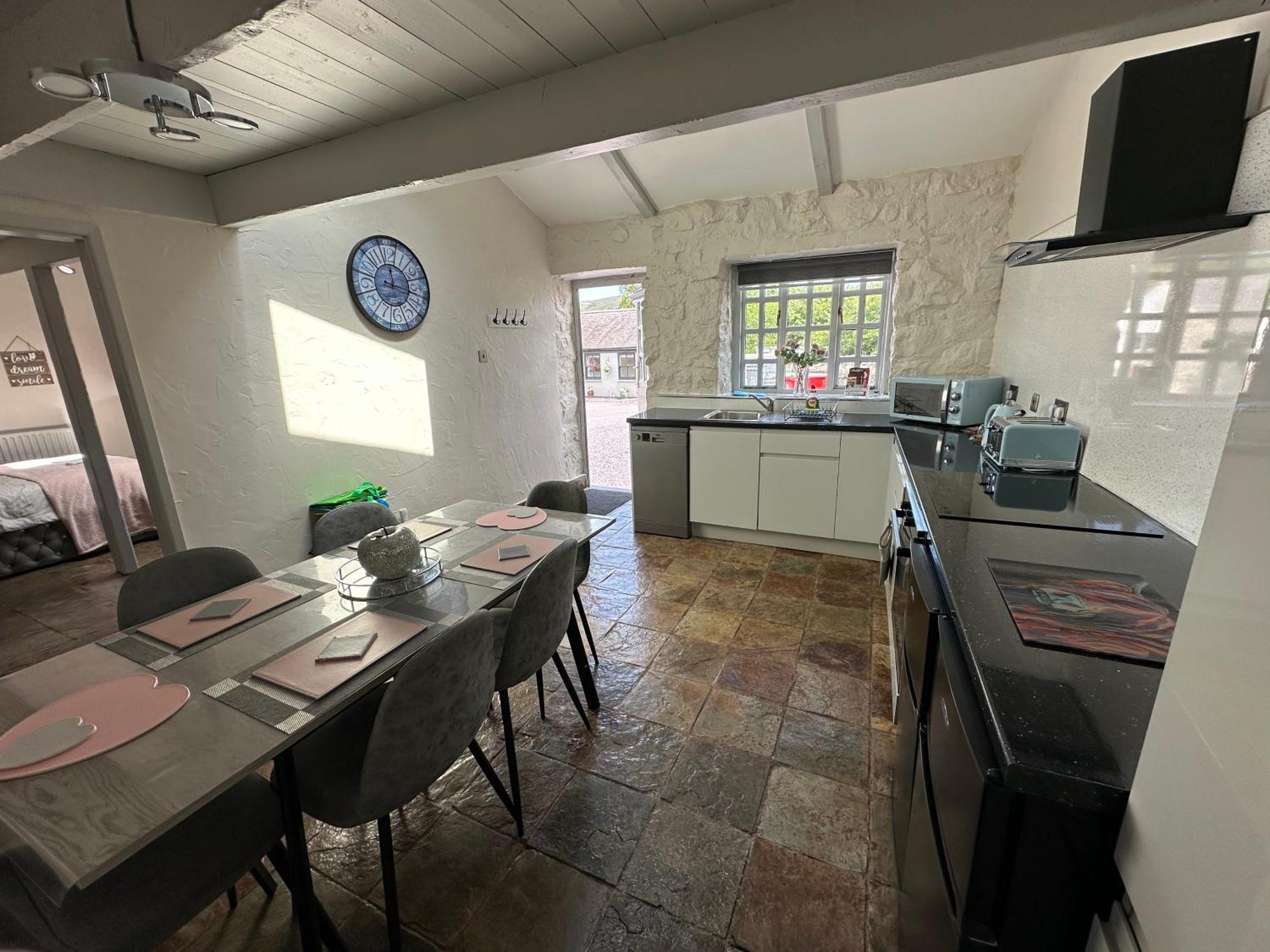 Dwylig Isa Holiday Cottages Rhuddlan Ngoại thất bức ảnh