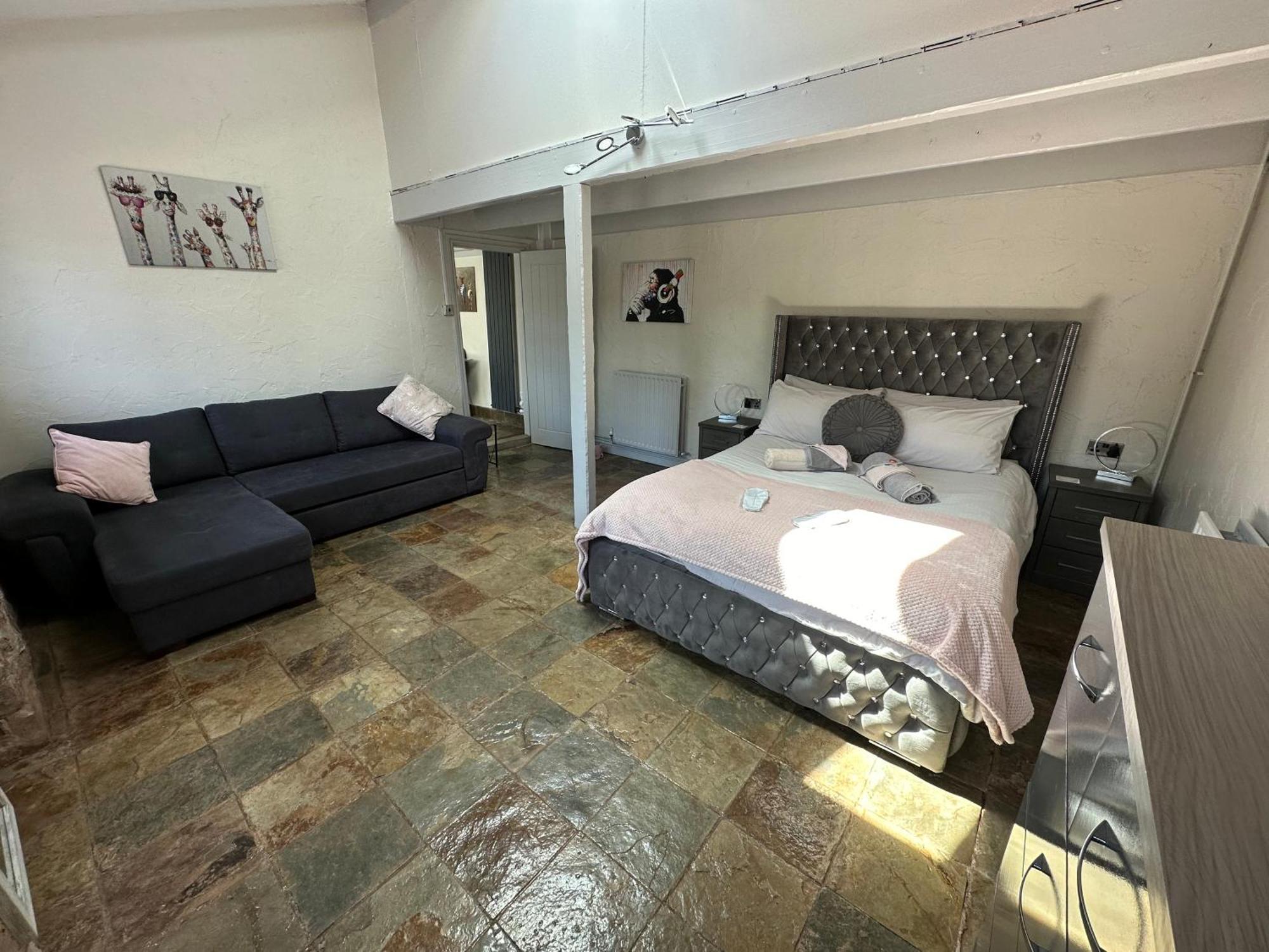 Dwylig Isa Holiday Cottages Rhuddlan Ngoại thất bức ảnh
