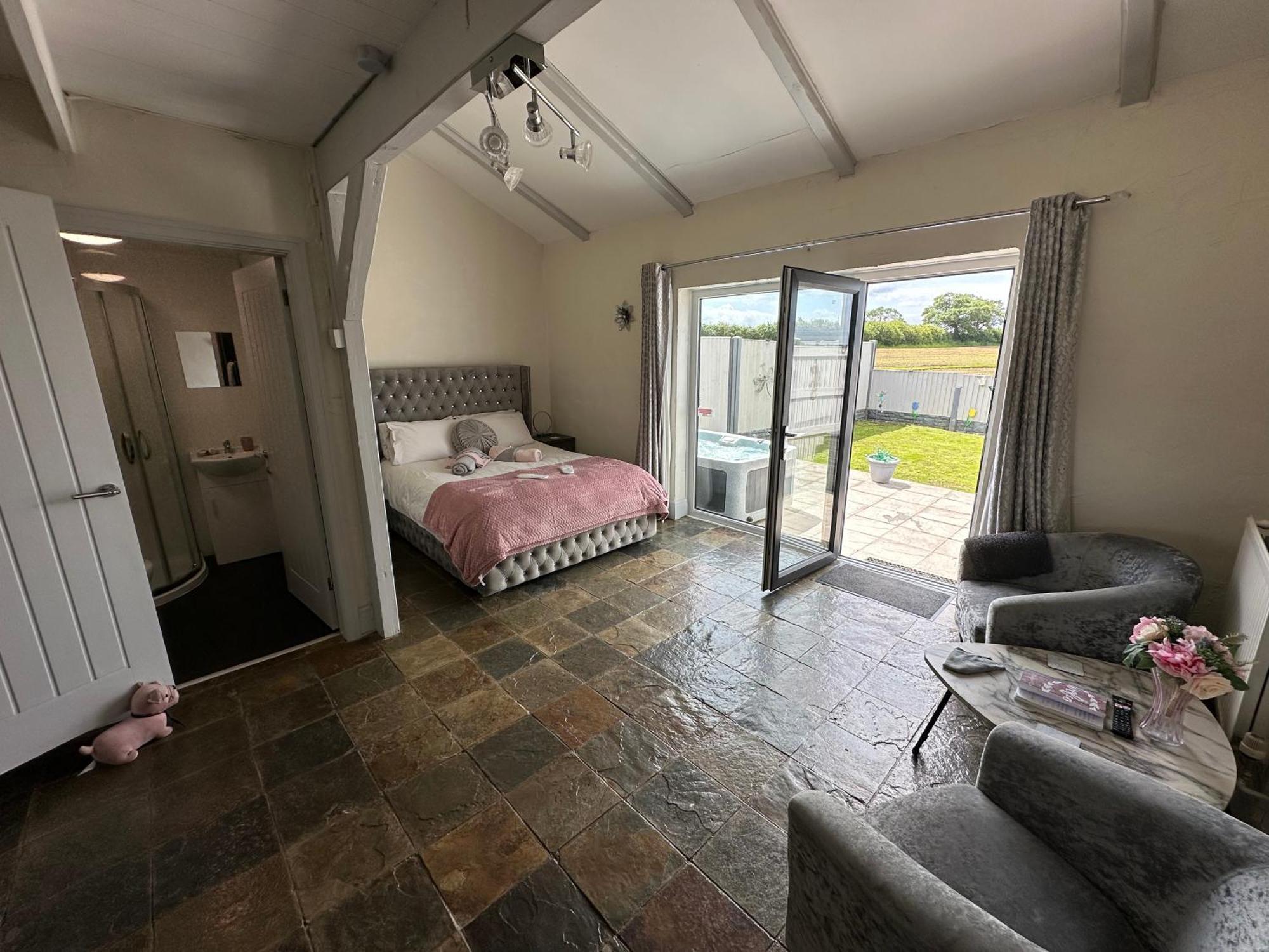 Dwylig Isa Holiday Cottages Rhuddlan Ngoại thất bức ảnh